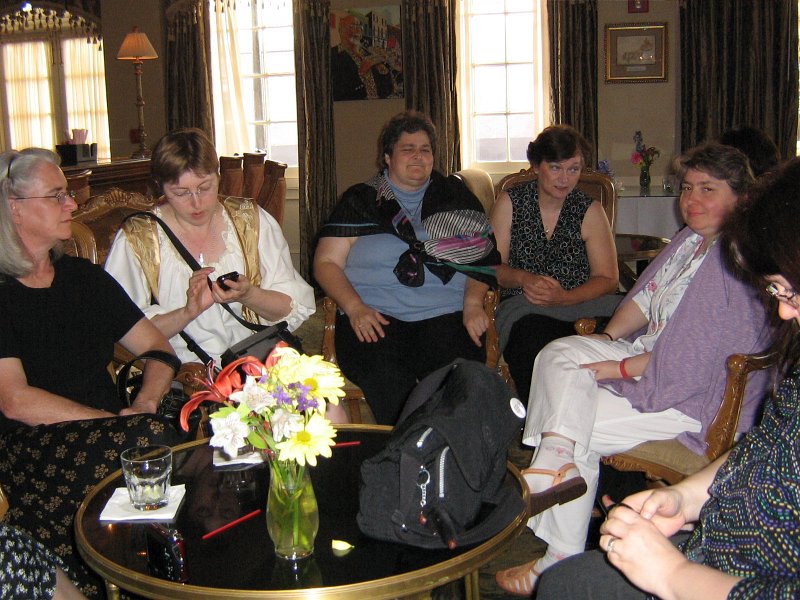 Carole, Claire, Gonda, - Andrea, Krysta.JPG